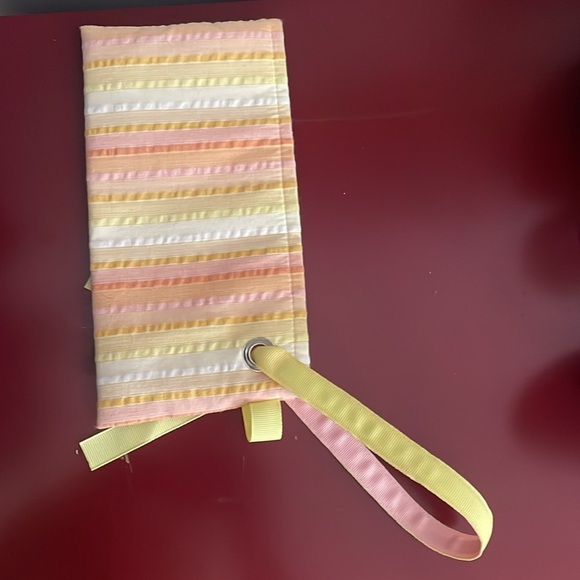 NWOT Anna StreetStudio wristlet - Picture 2 of 3